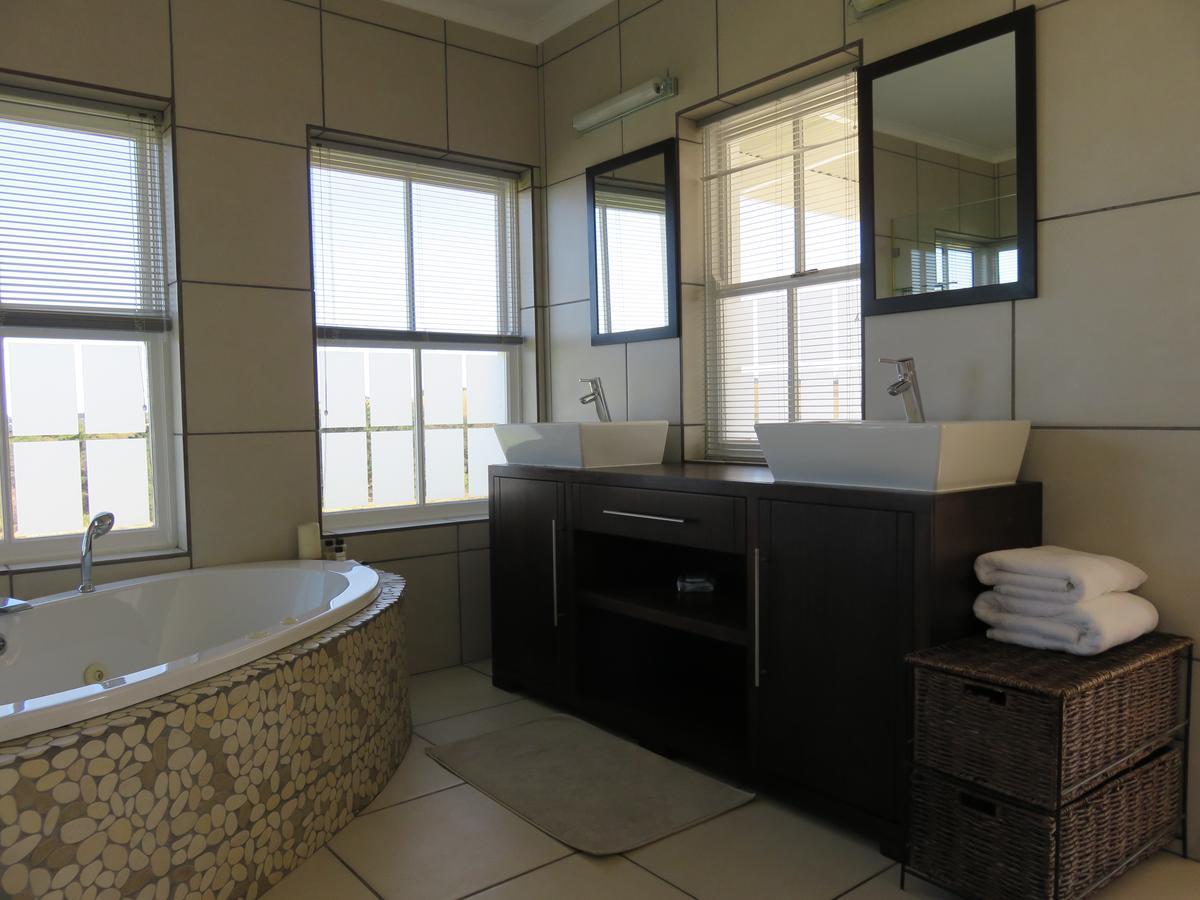 The Noble Ant Hotel George Ngoại thất bức ảnh